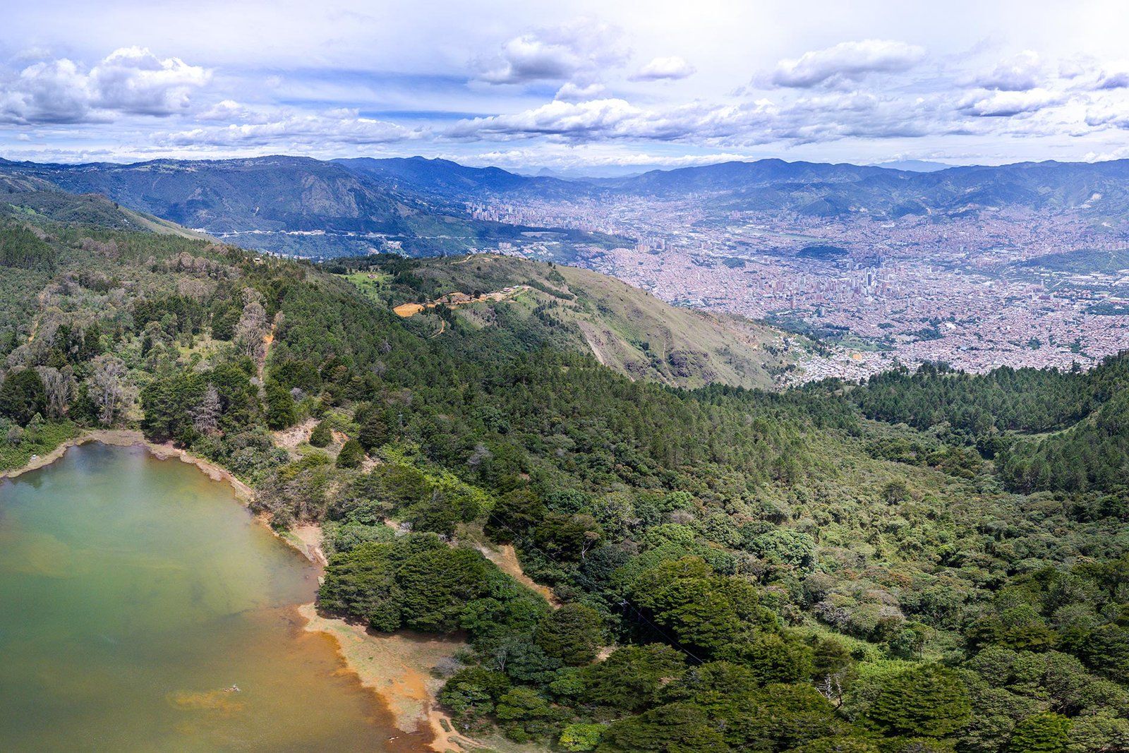 hiking medellin