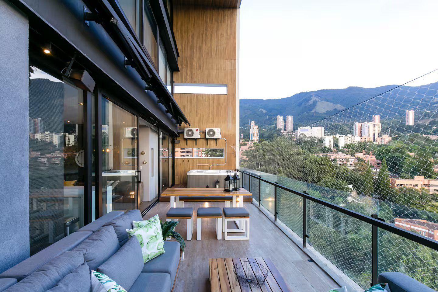 Energy Living 1401