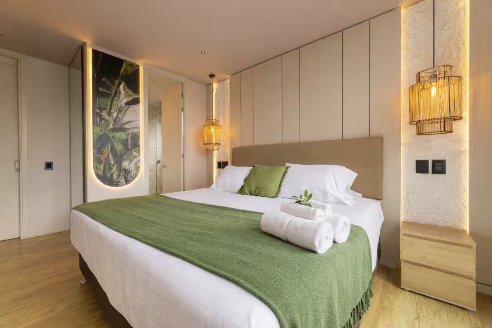 High-Rise Luxury Suite