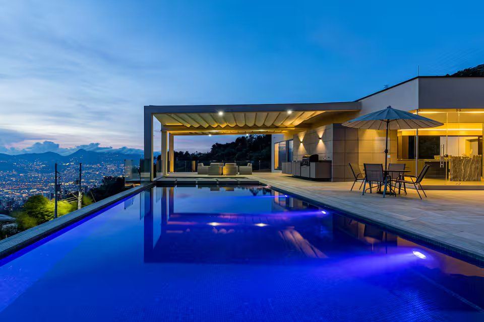 Merlot House