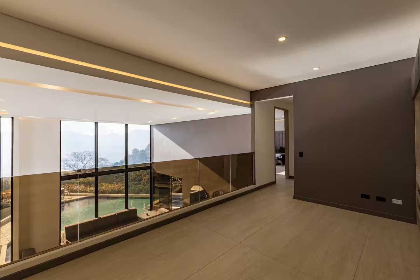 Villa Gallery