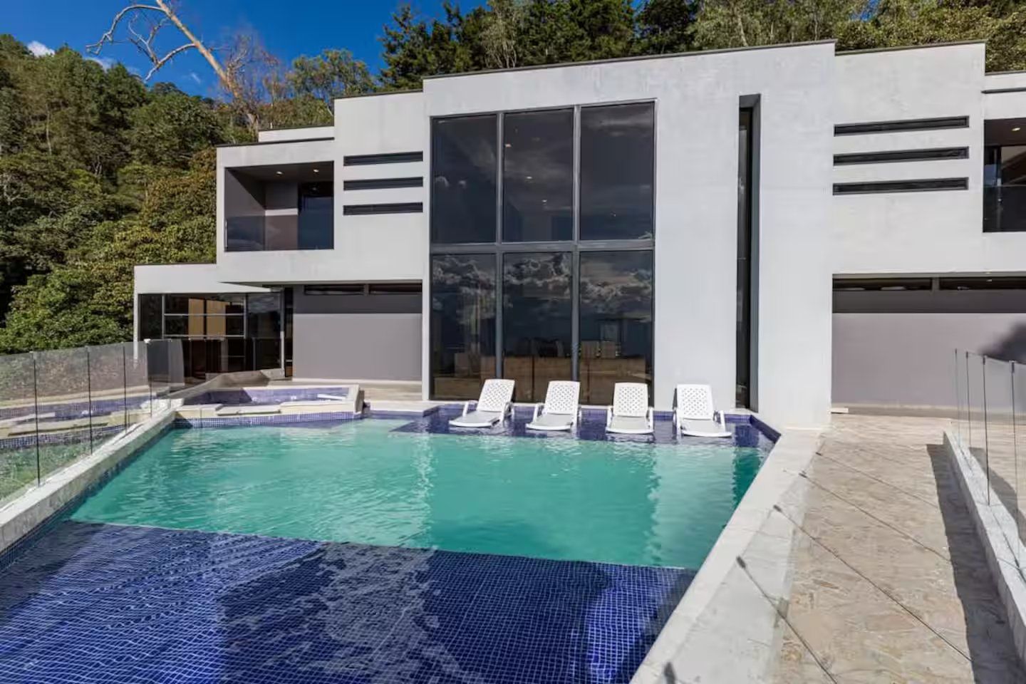Villa Gallery