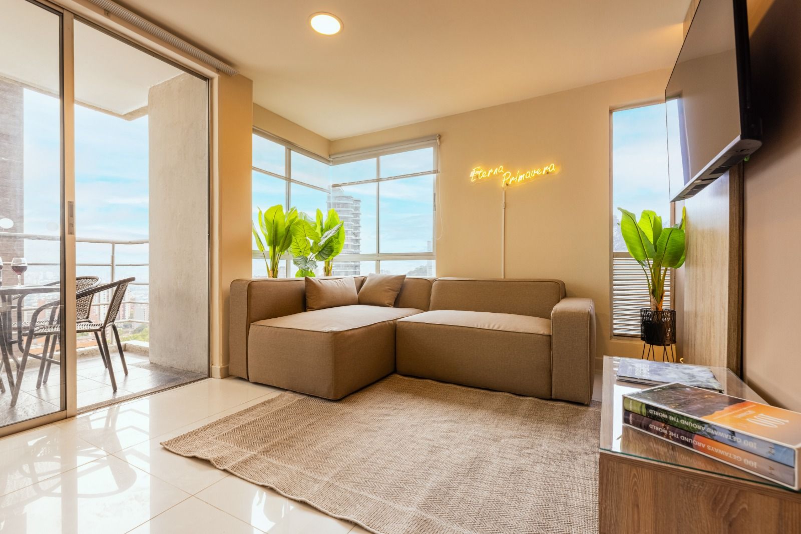 Primavera Urban Loft