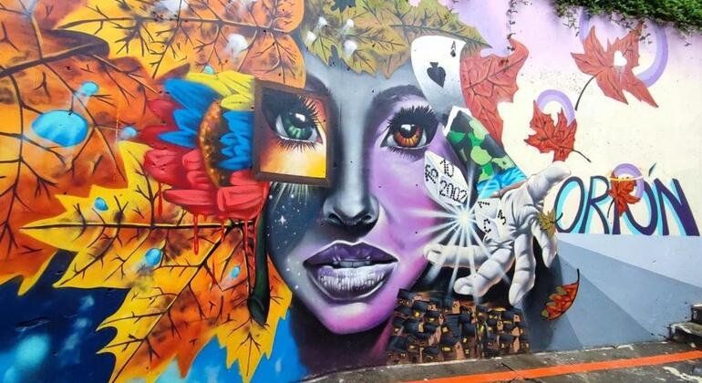 Comuna 13 Graffiti Tour